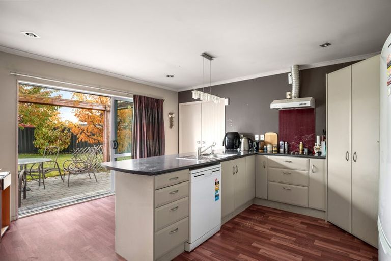 Photo of property in 21 Walnut Grove, Alexandra, 9320