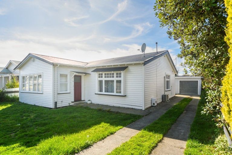 Photo of property in 51 Burns Avenue, Takaro, Palmerston North, 4412