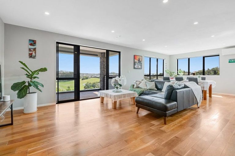Photo of property in 5 Waititiro Rise, Stanmore Bay, Whangaparaoa, 0932