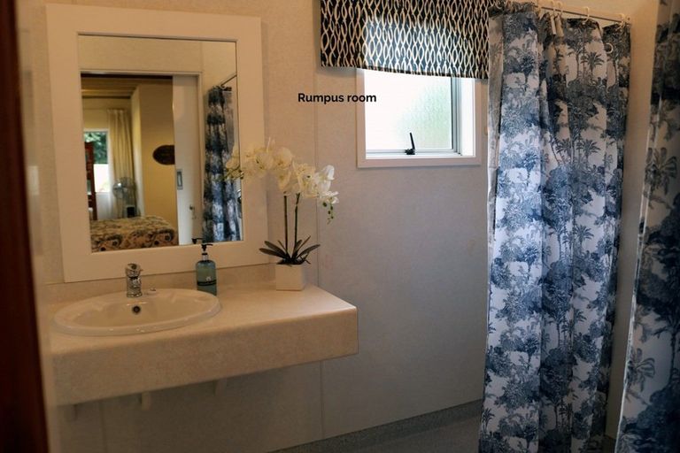 Photo of property in 43 Kuku Street, Te Awanga, 4102