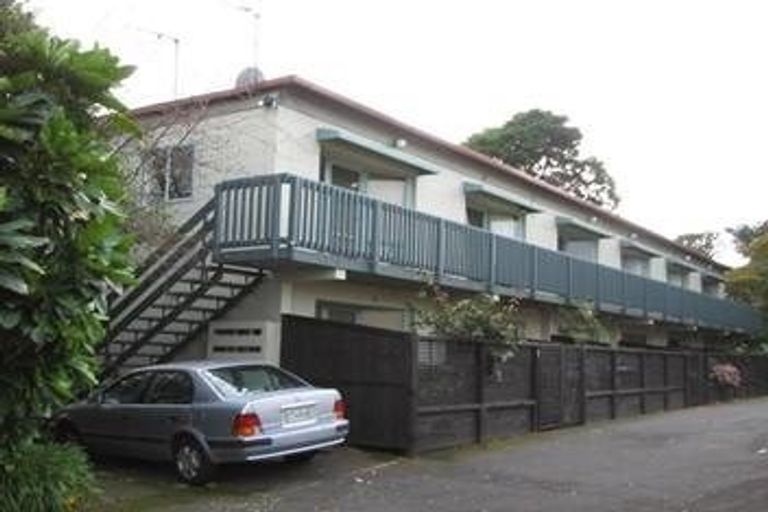 Photo of property in 9/4 Wynyard Road, Mount Eden, Auckland, 1024
