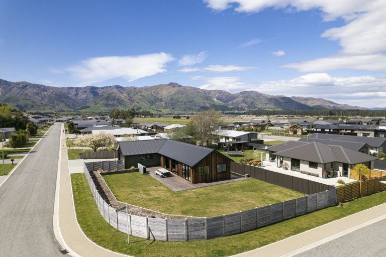 Photo of property in 6 Woodpecker Street, Lake Hawea, Wanaka, 9382