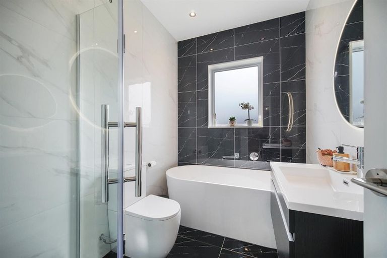 Photo of property in 1 Tuwhare Street, Papakura, 2110