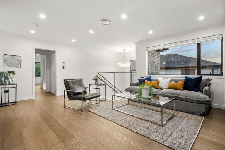 Photo of property in 5 Kina Place, Long Bay, Auckland, 0630