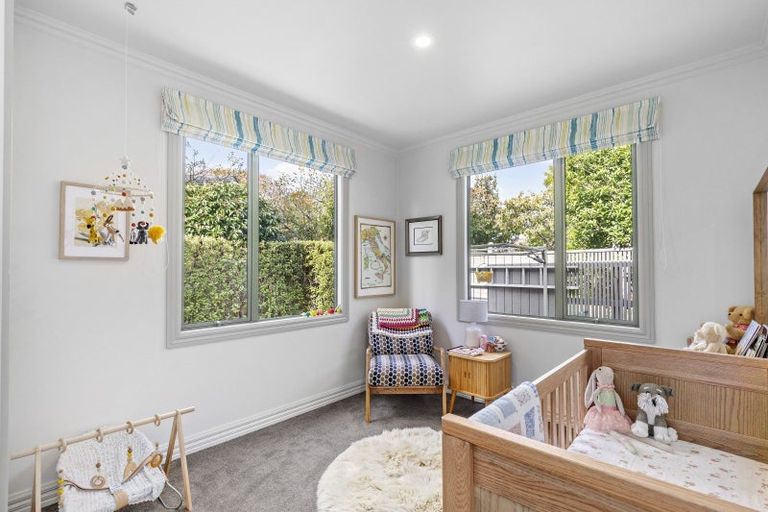 Photo of property in 379 Fergusson Drive, Heretaunga, Upper Hutt, 5018