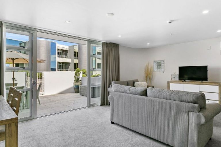 Photo of property in 7/2 Lowell Place, Waipahihi, Taupo, 3330