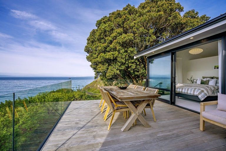 Photo of property in 59 Cliffs Road, Saint Clair, Dunedin, 9012