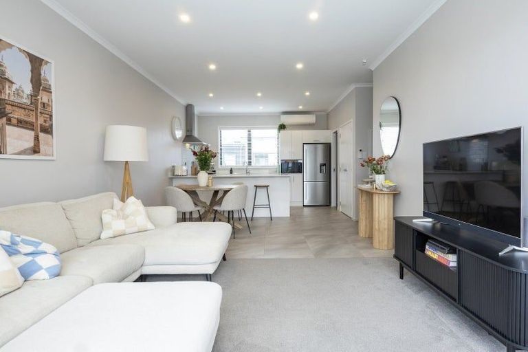 Photo of property in 17 Malcolm Calder Road, Hobsonville, Auckland, 0616