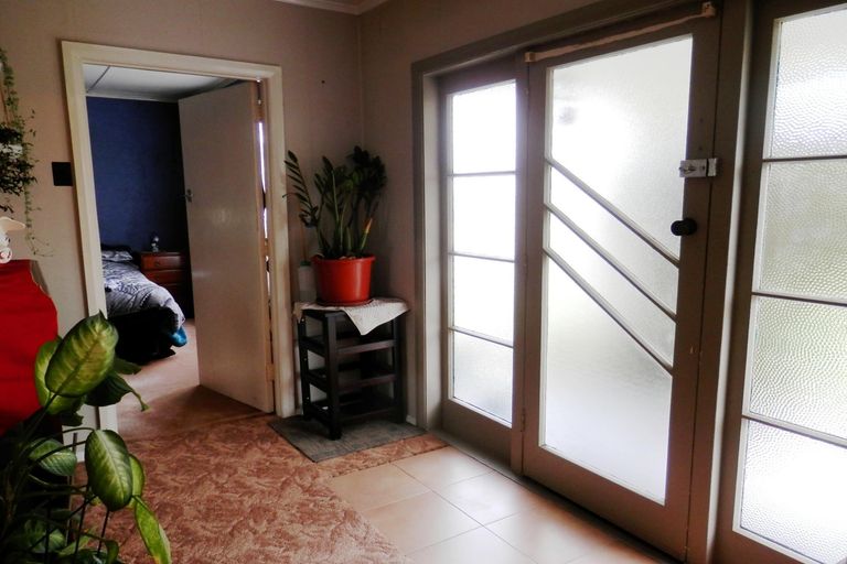 Photo of property in 16 Great South Road, Ngaruawahia, 3720