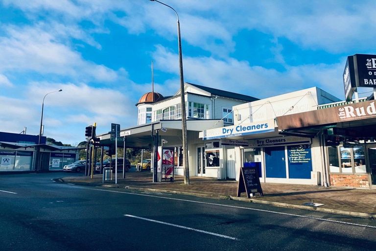 Photo of property in 1/10 Norman Road, Hauraki, Auckland, 0622