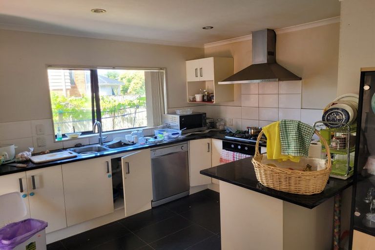 Photo of property in 4c Kelkirk Street, Kelston, Auckland, 0602