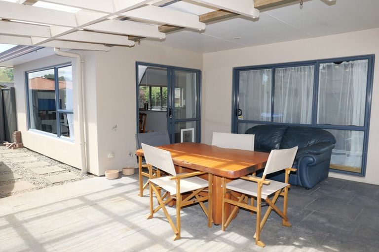 Photo of property in 10 Lorna Irene Drive, Raumati South, Paraparaumu, 5032