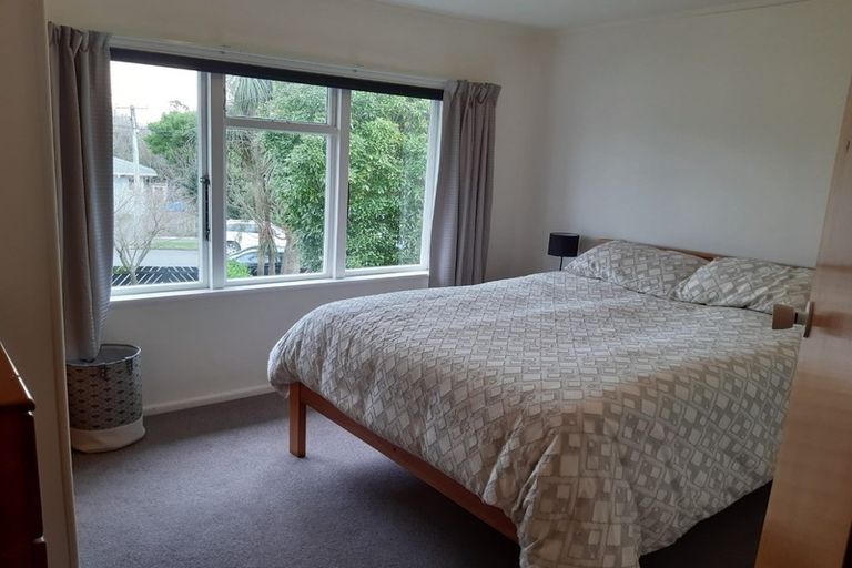 Photo of property in 37 Kowhai Terrace, Saint Martins, Christchurch, 8022