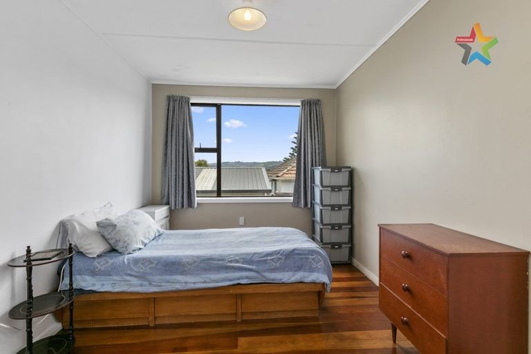 Photo of property in 1/186 Whites Line East, Waiwhetu, Lower Hutt, 5010