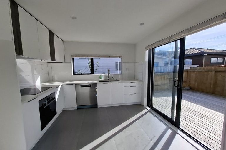 Photo of property in 70c Stanley Road, Glenfield, Auckland, 0629