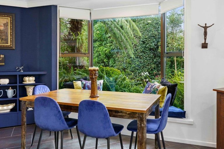 Photo of property in 9 Paretai Grove, Waikanae, 5036