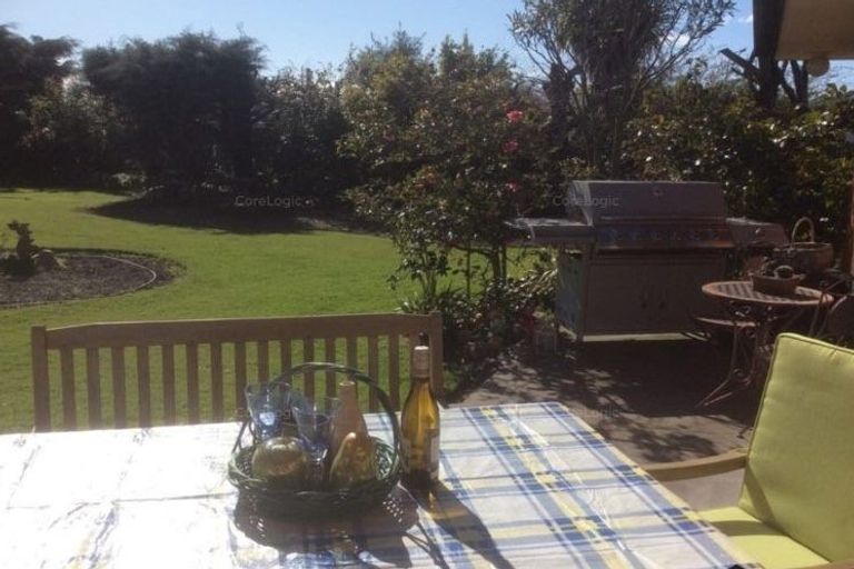 Photo of property in 10 Walker Place, Rangiora, 7400