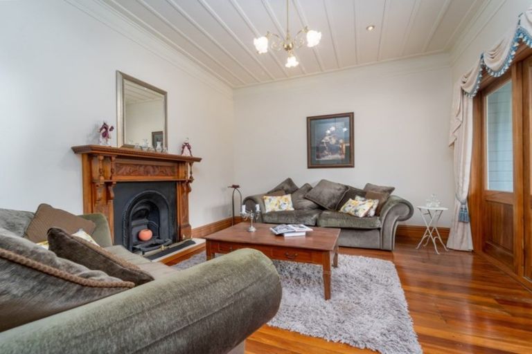 Photo of property in 2 Andersons Line, Clareville, Carterton, 5713