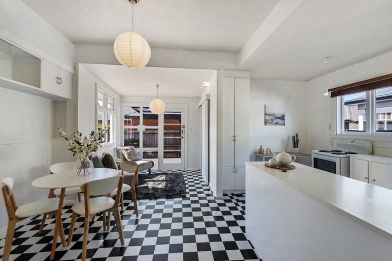 Photo of property in 38 Hinemoa Street, Spreydon, Christchurch, 8024