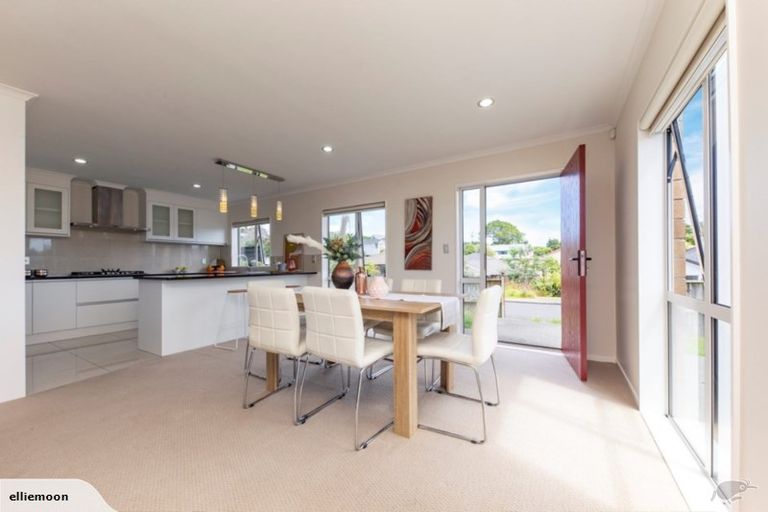Photo of property in 1 Cumulus Way, Ranui, Auckland, 0612