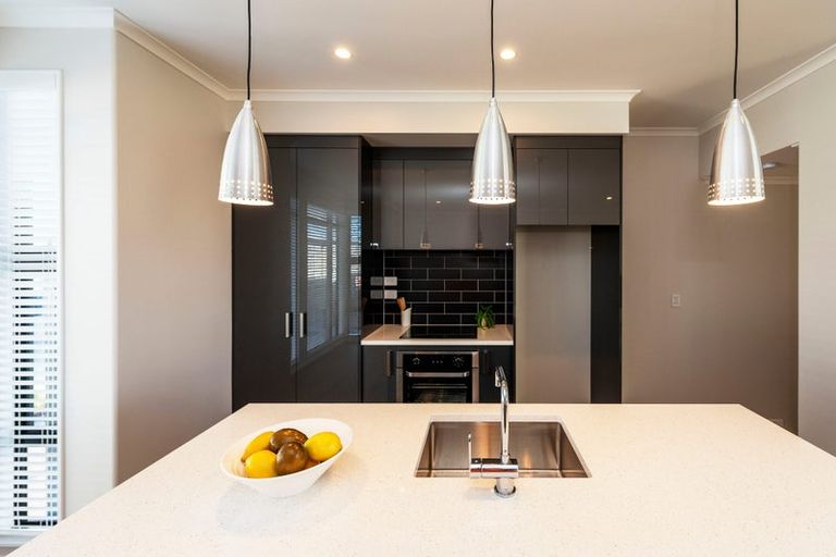 Photo of property in 89 Glidepath Road, Hobsonville, Auckland, 0616