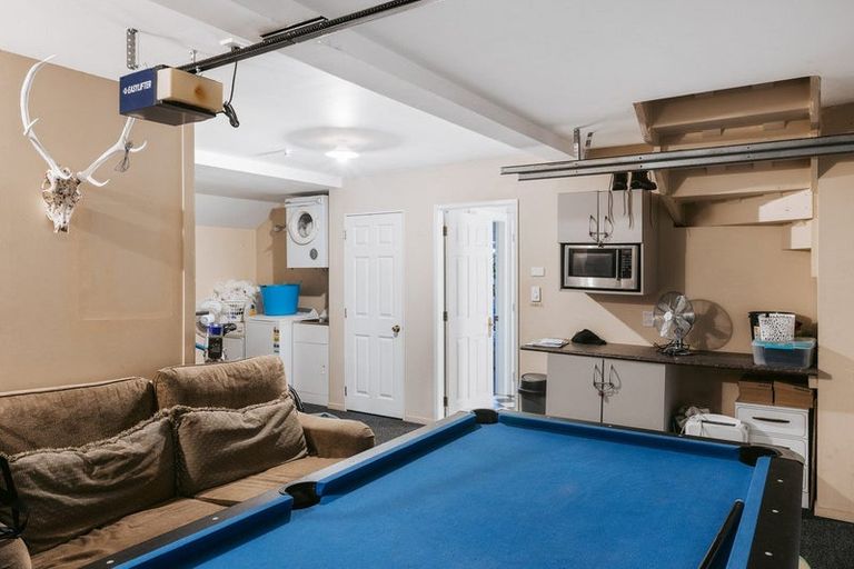 Photo of property in 50c Maunganui Road, Mount Maunganui, 3116