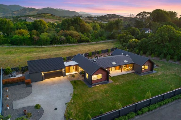 Photo of property in 5 Bressay Way, Waikanae, 5036