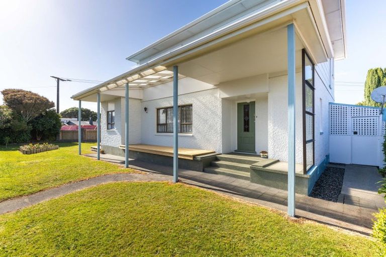 Photo of property in 65 Wallace Place, Westown, New Plymouth, 4310