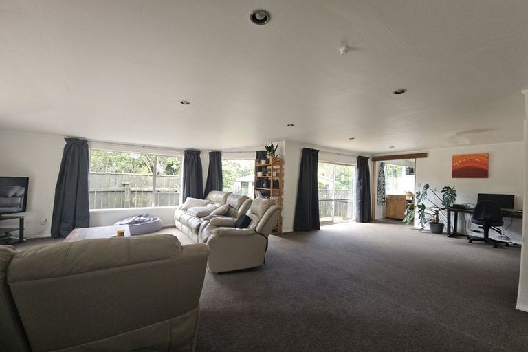 Photo of property in 71 Rawhiti Road, Pukerua Bay, 5026