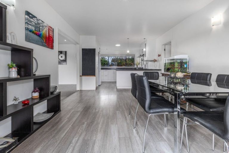 Photo of property in 14 Okarito Avenue, Levin, 5510