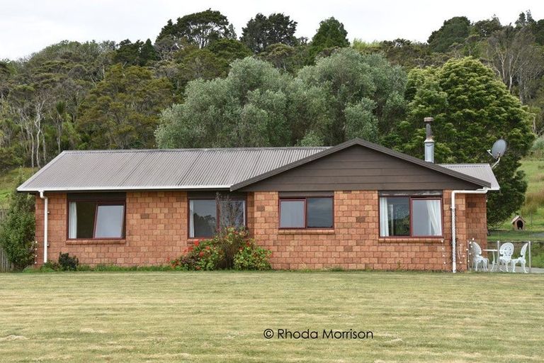Photo of property in State Highway 12, Paparoa, Maungaturoto, 0583