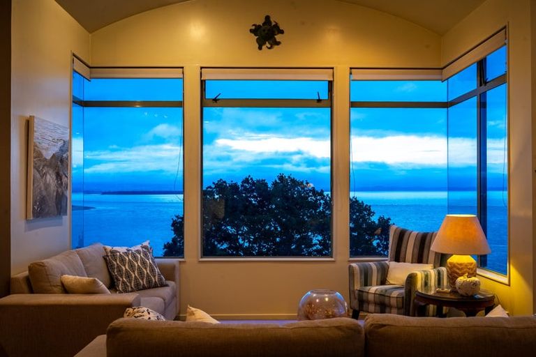 Photo of property in 31 The Cliffs, Britannia Heights, Nelson, 7010