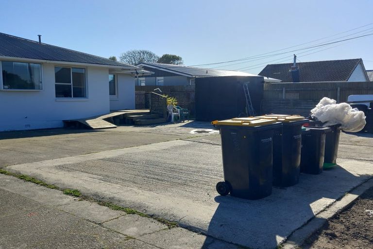 Photo of property in 33 Merrington Crescent, Aranui, Christchurch, 8061