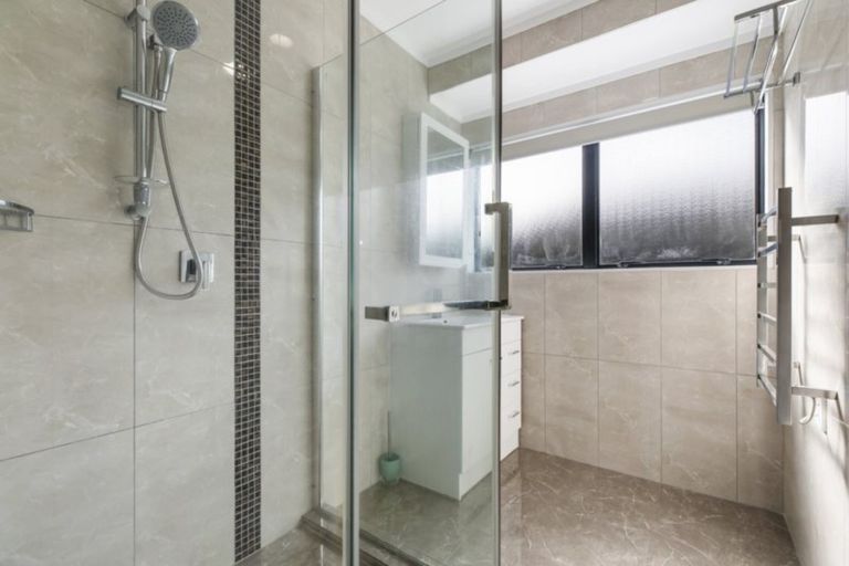 Photo of property in 2/18 Maunu Road, Papatoetoe, Auckland, 2025