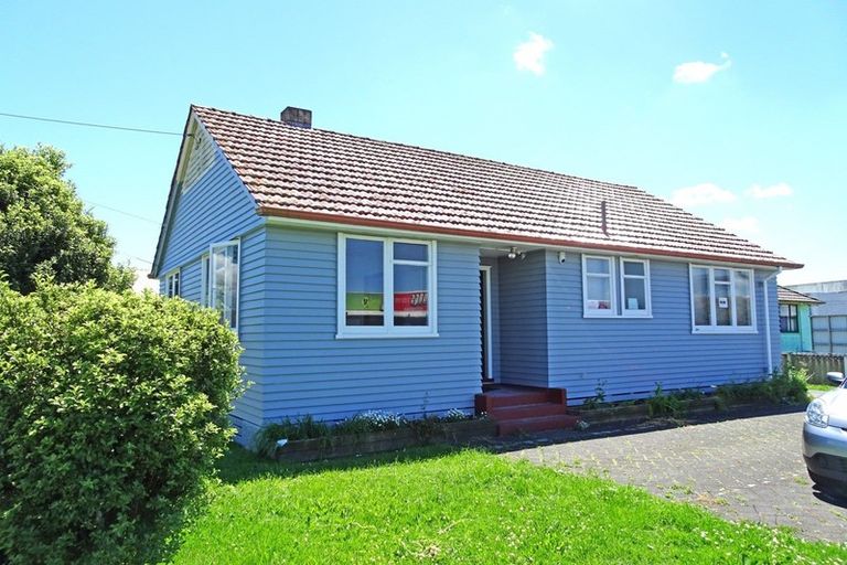 Photo of property in 2 Takahe Street, Frankton, Hamilton, 3204