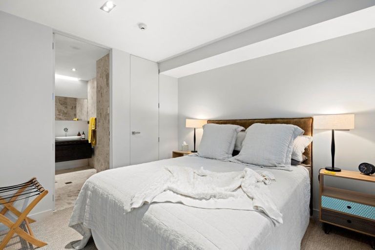 Photo of property in 2/415 Oceanbeach Road, Mount Maunganui, 3116