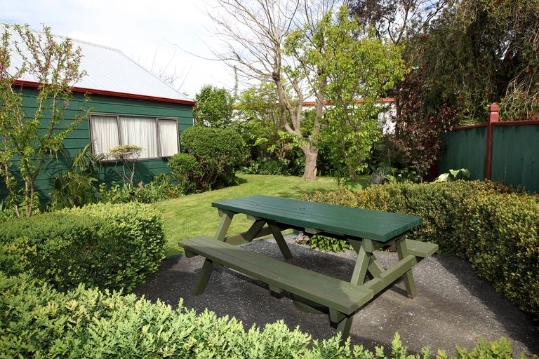 Photo of property in 10 Martin Dale, Raureka, Hastings, 4120
