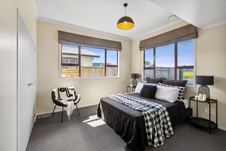 Photo of property in 53 Clemow Road, Fitzroy, New Plymouth, 4312