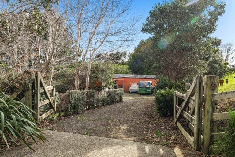 Photo of property in 215 Oyster Point Road, Kaukapakapa, Warkworth, 0984