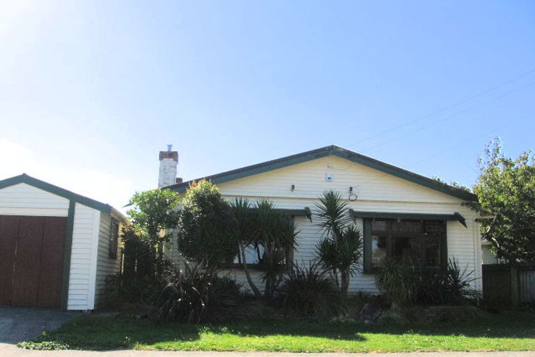 Photo of property in 1 Graham Street, Petone, Lower Hutt, 5012