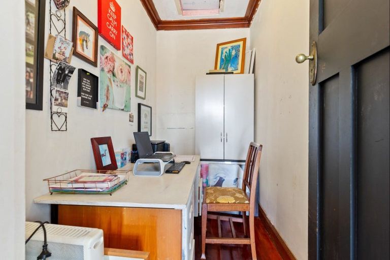 Photo of property in 121 North Manakau Road, Manakau, 5573