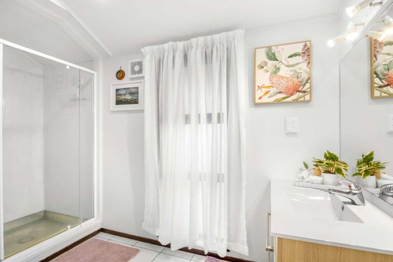 Photo of property in 1341 Hinemoa Street, Rotorua, 3010