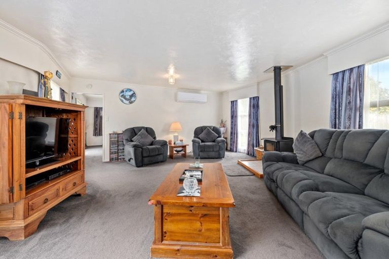 Photo of property in 10 Walnut Place, Owhata, Rotorua, 3010