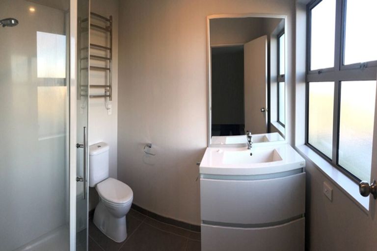 Photo of property in 100 Arion Road, Takanini, 2112