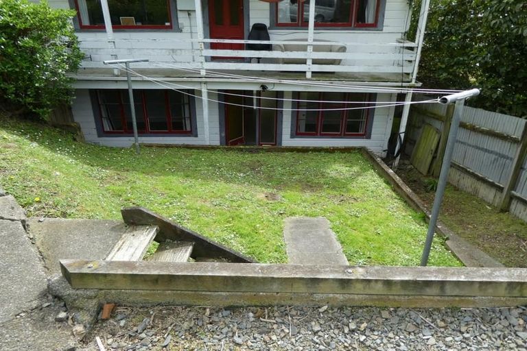 Photo of property in 3a Boyd Terrace, Newtown, Wellington, 6021