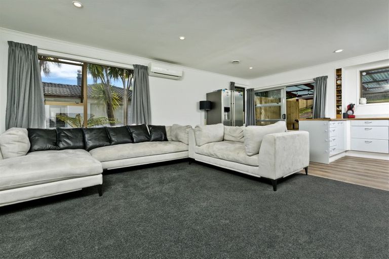 Photo of property in 20 Kellett Road, Ranui, Auckland, 0612