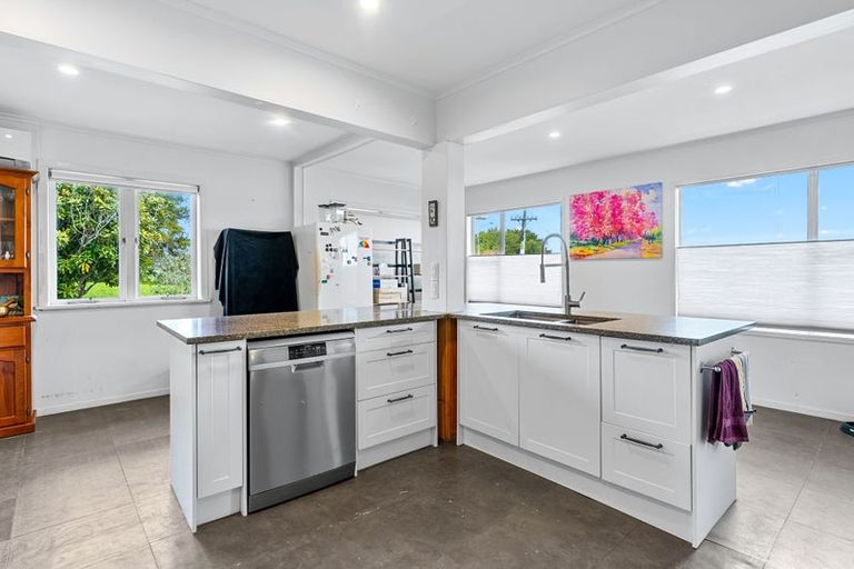 Photo of property in 1888 State Highway 1, Kaiwaka, 0573