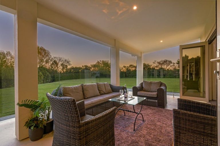 Photo of property in 475 Stoney Creek Road, Kelvin Grove, Palmerston North, 4470