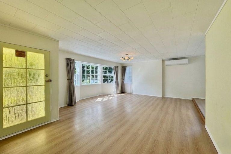 Photo of property in 10 Carter Place, Manurewa, Auckland, 2102