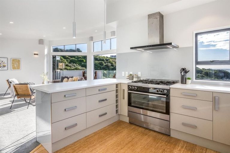 Photo of property in 15 Patiki Place, Titahi Bay, Porirua, 5022